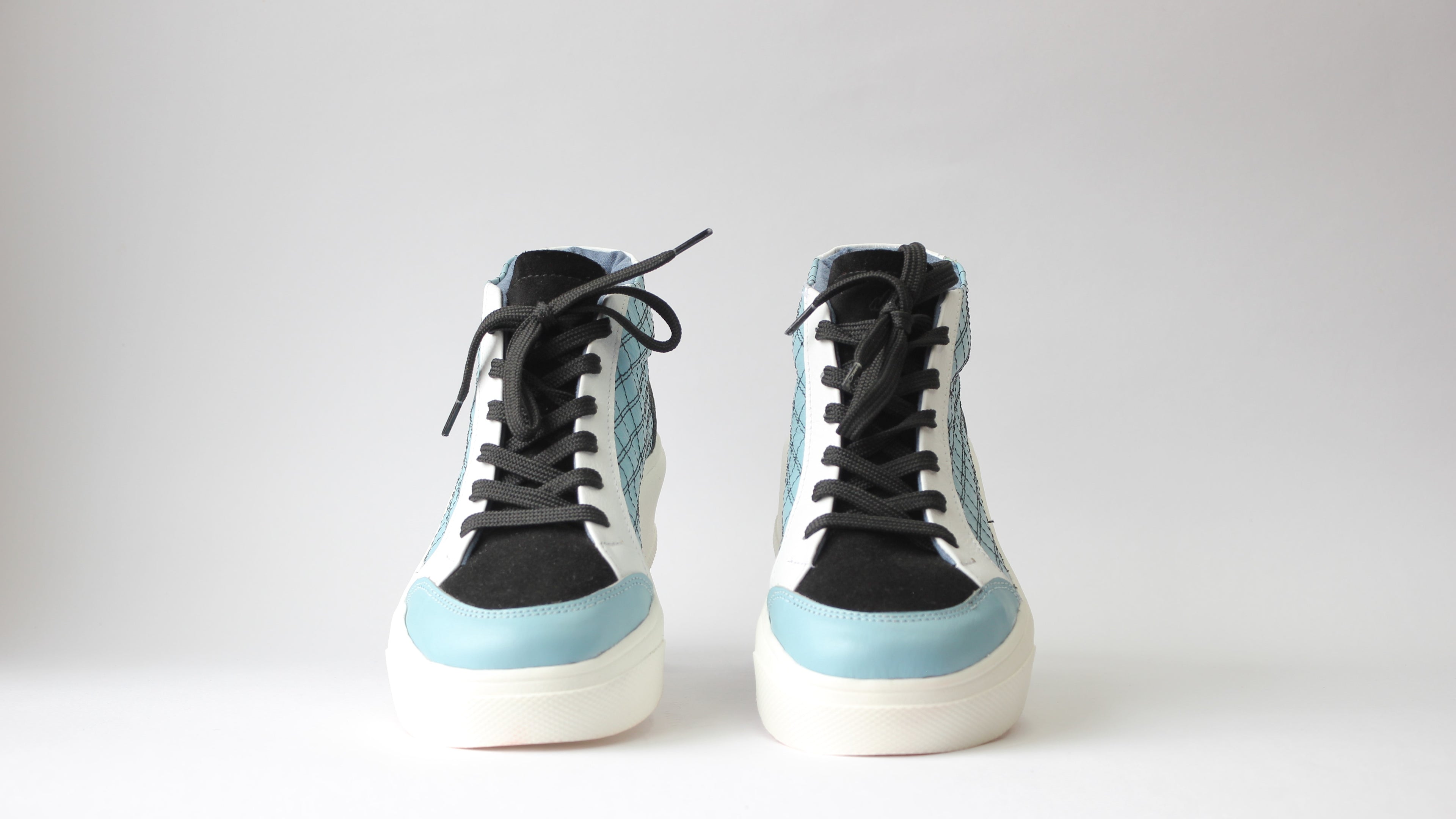 Tenis azul bb